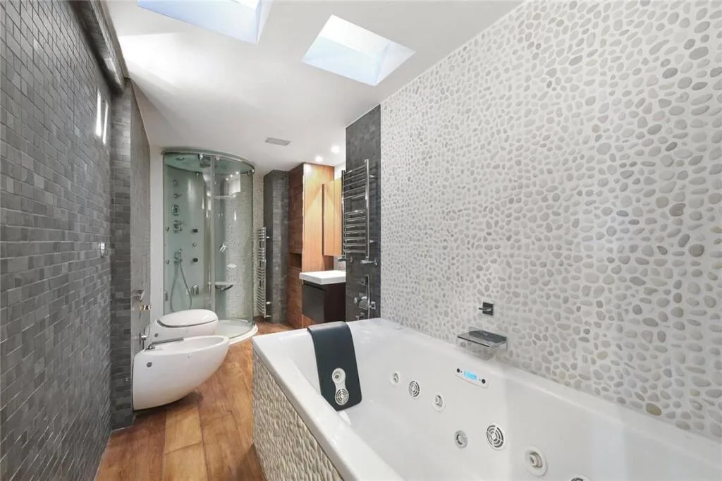 4 bedroom flat for rent