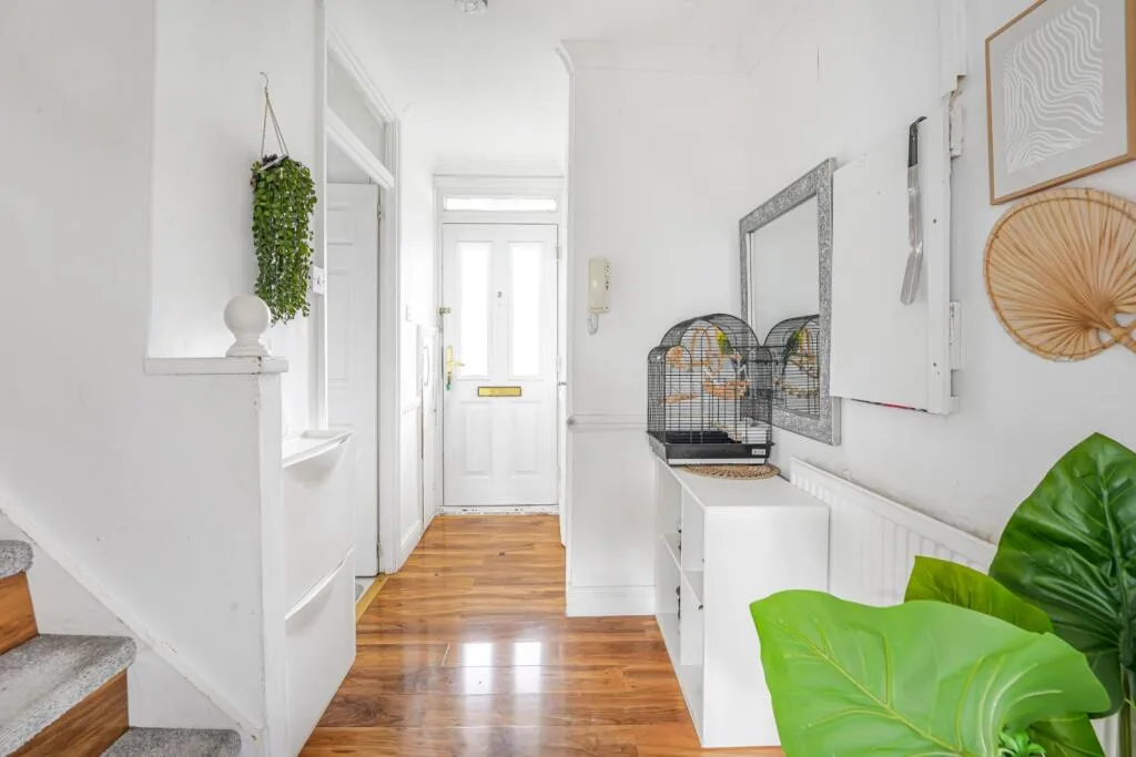 3 bedroom flat for rent
