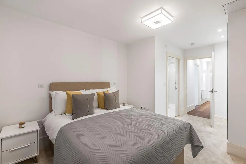 2 bedroom maisonette for rent