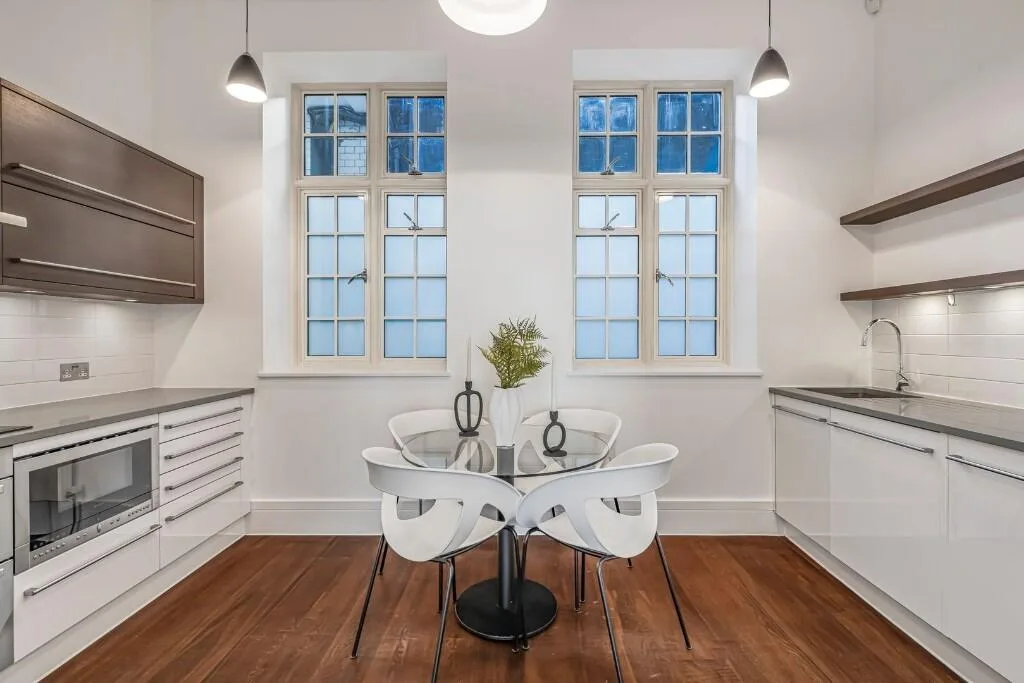 2 bedroom maisonette for rent