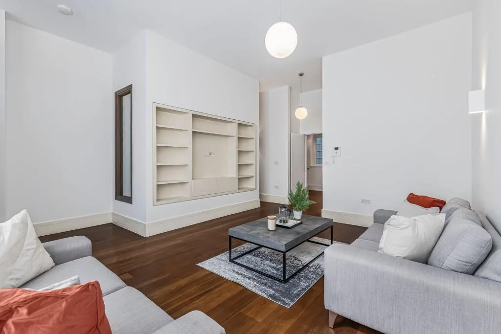 2 bedroom maisonette for rent