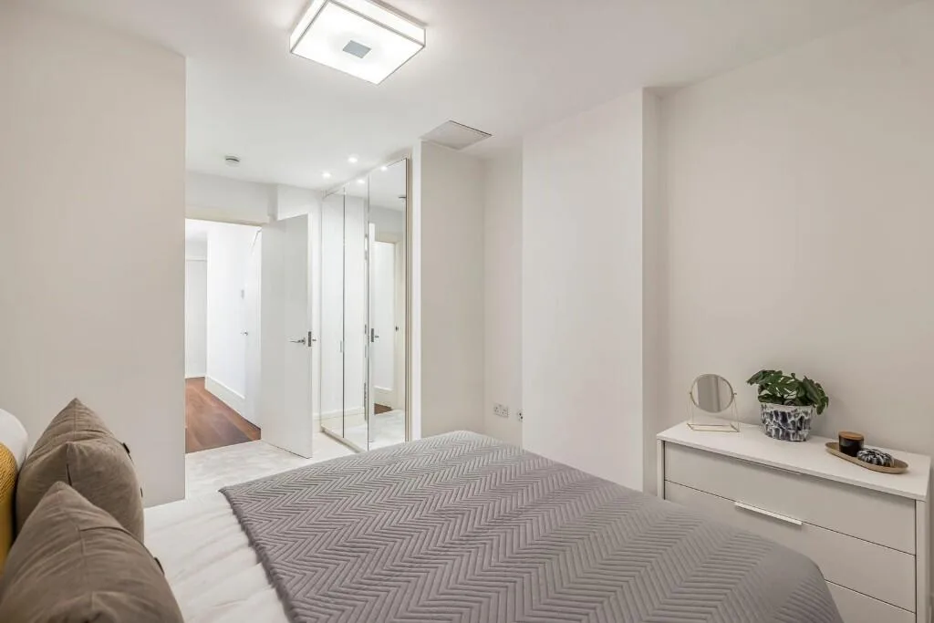 2 bedroom maisonette for rent