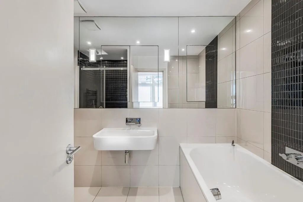 2 bedroom maisonette for rent