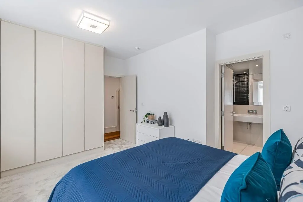 2 bedroom maisonette for rent