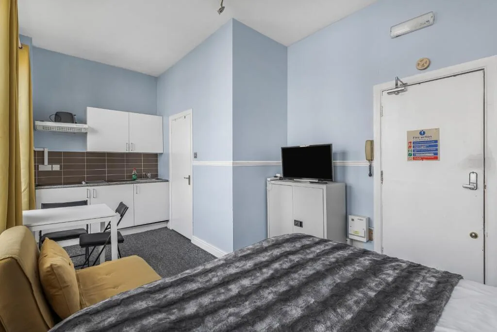 Studio flat for rent