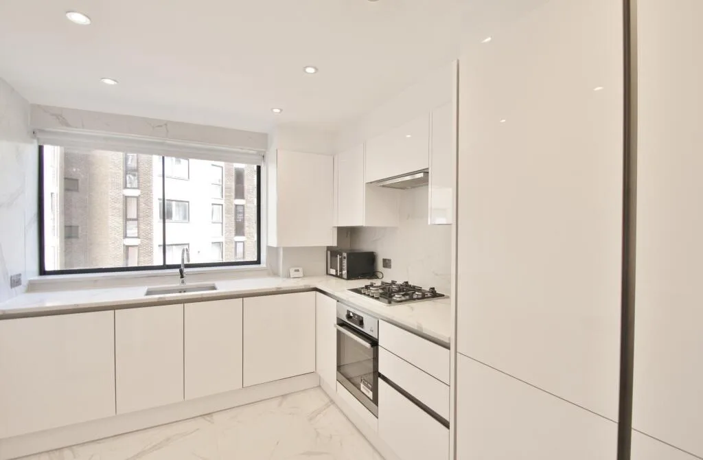 3 bedroom flat for rent