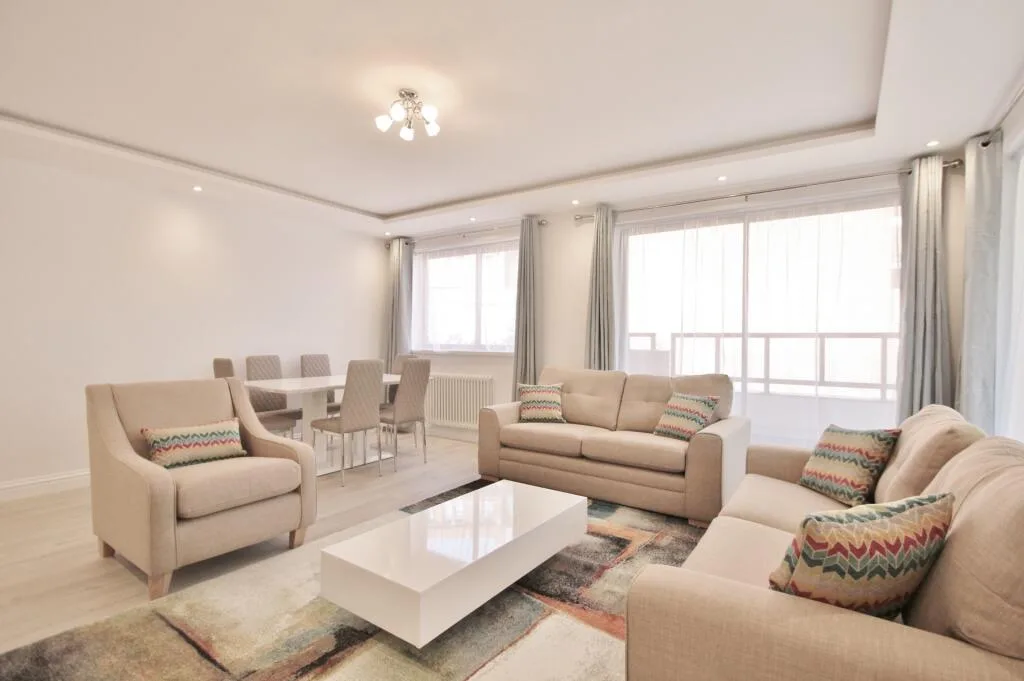3 bedroom flat for rent