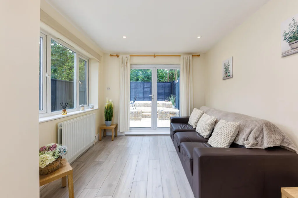 2 bedroom apartment for rent