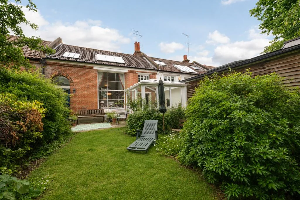 2 bedroom terraced house for rent