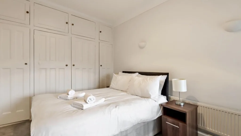 5 bedroom flat for rent