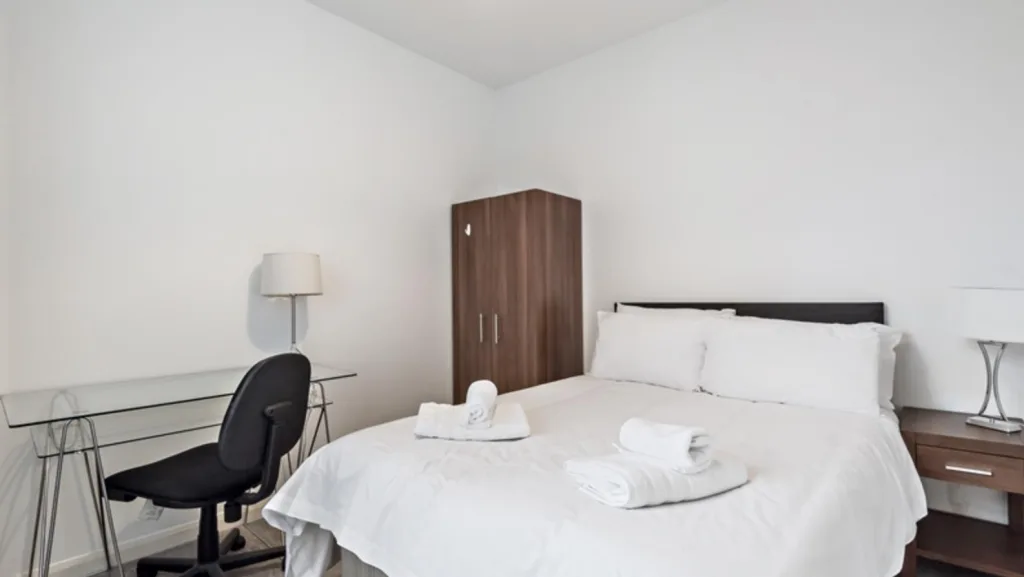 5 bedroom flat for rent