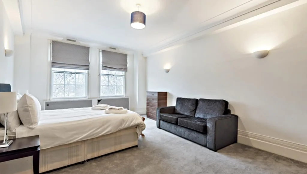 5 bedroom flat for rent