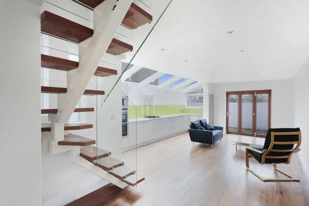 3 bedroom flat for rent