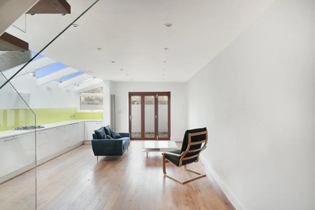 3 bedroom flat for rent
