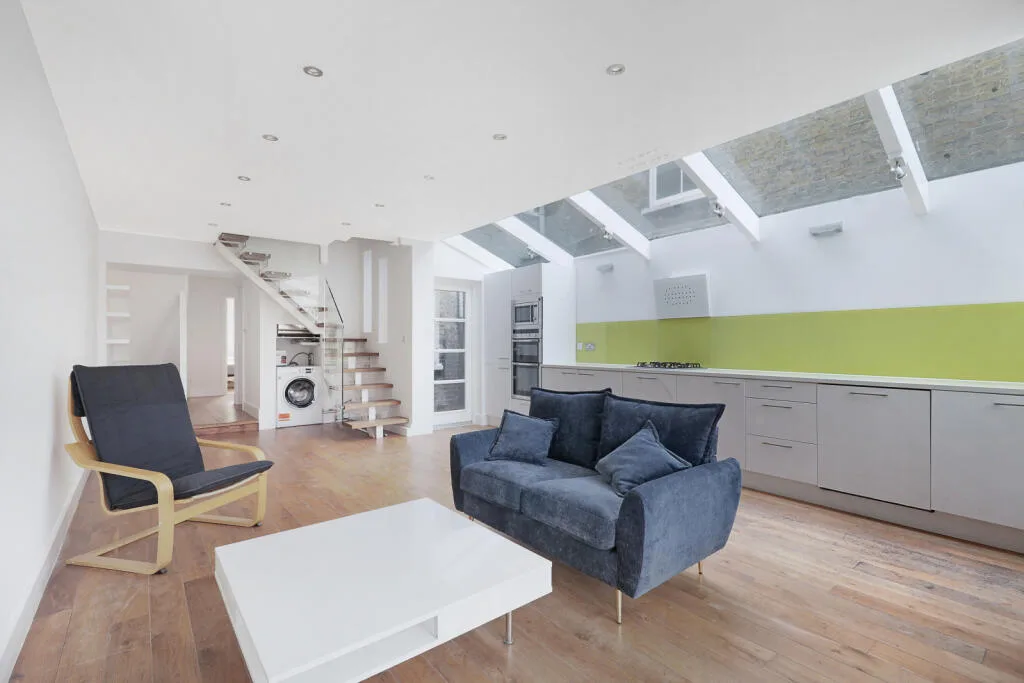 3 bedroom flat for rent
