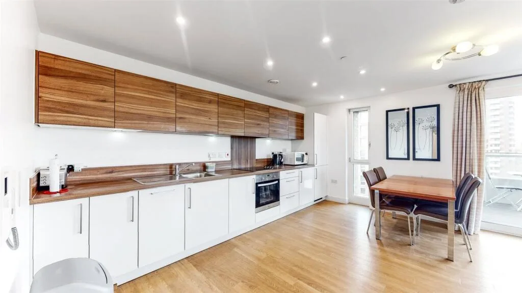 3 bedroom flat for rent
