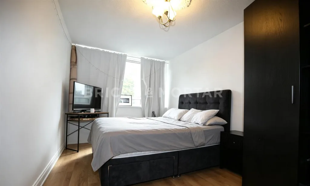 2 bedroom maisonette for rent