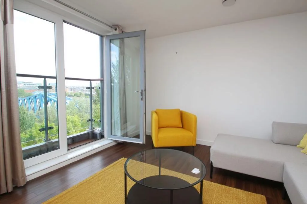 2 bedroom penthouse for rent