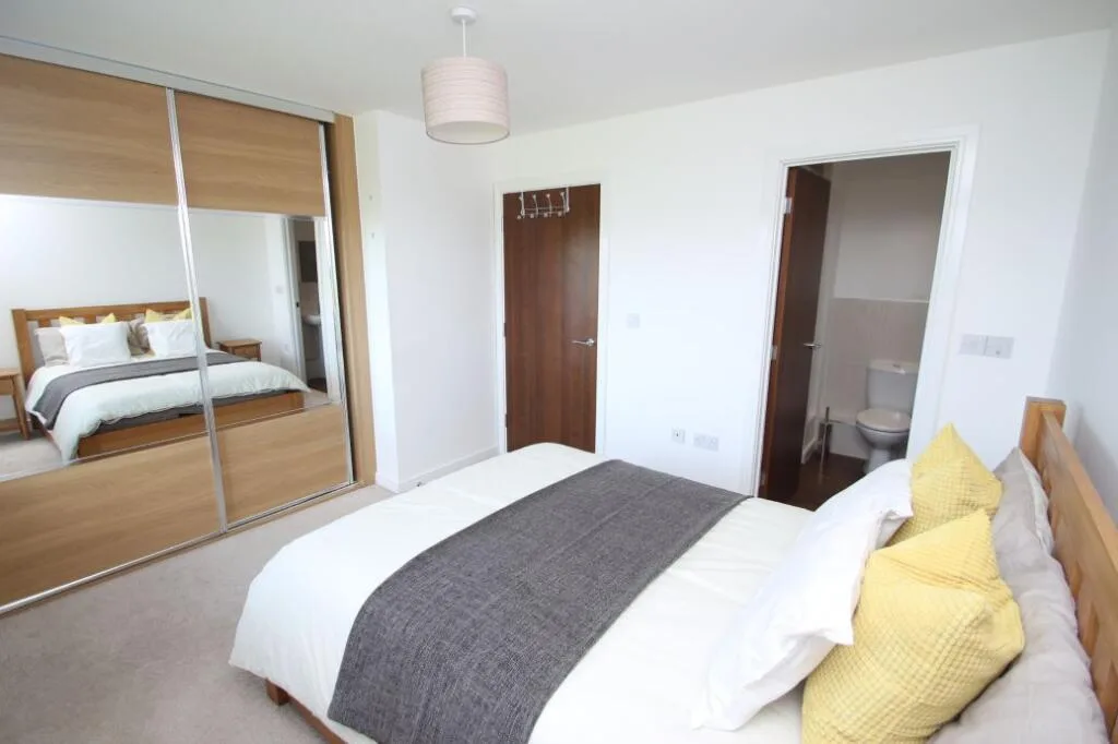2 bedroom penthouse for rent