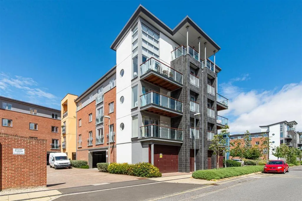 2 bedroom penthouse for rent