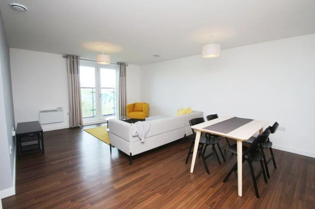 2 bedroom penthouse for rent