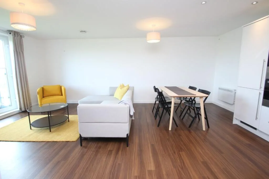 2 bedroom penthouse for rent