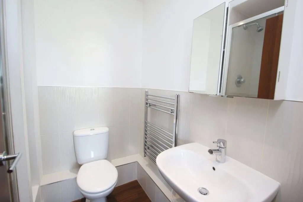 2 bedroom penthouse for rent