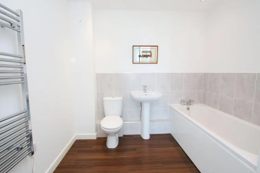 2 bedroom penthouse for rent
