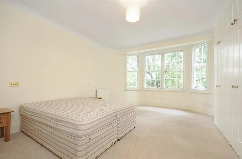 5 bedroom flat for rent