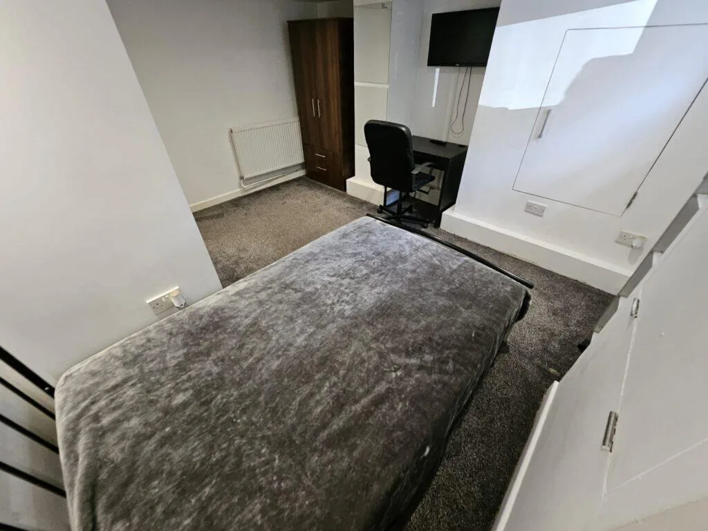 4 bedroom terraced house for rent