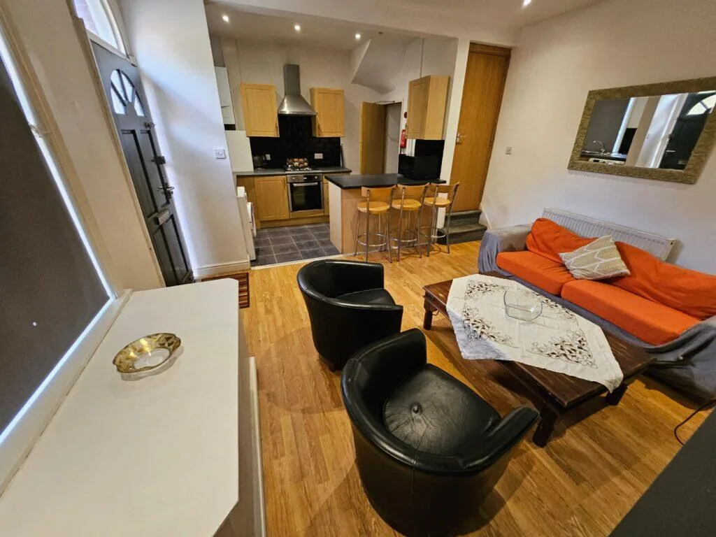4 bedroom terraced house for rent