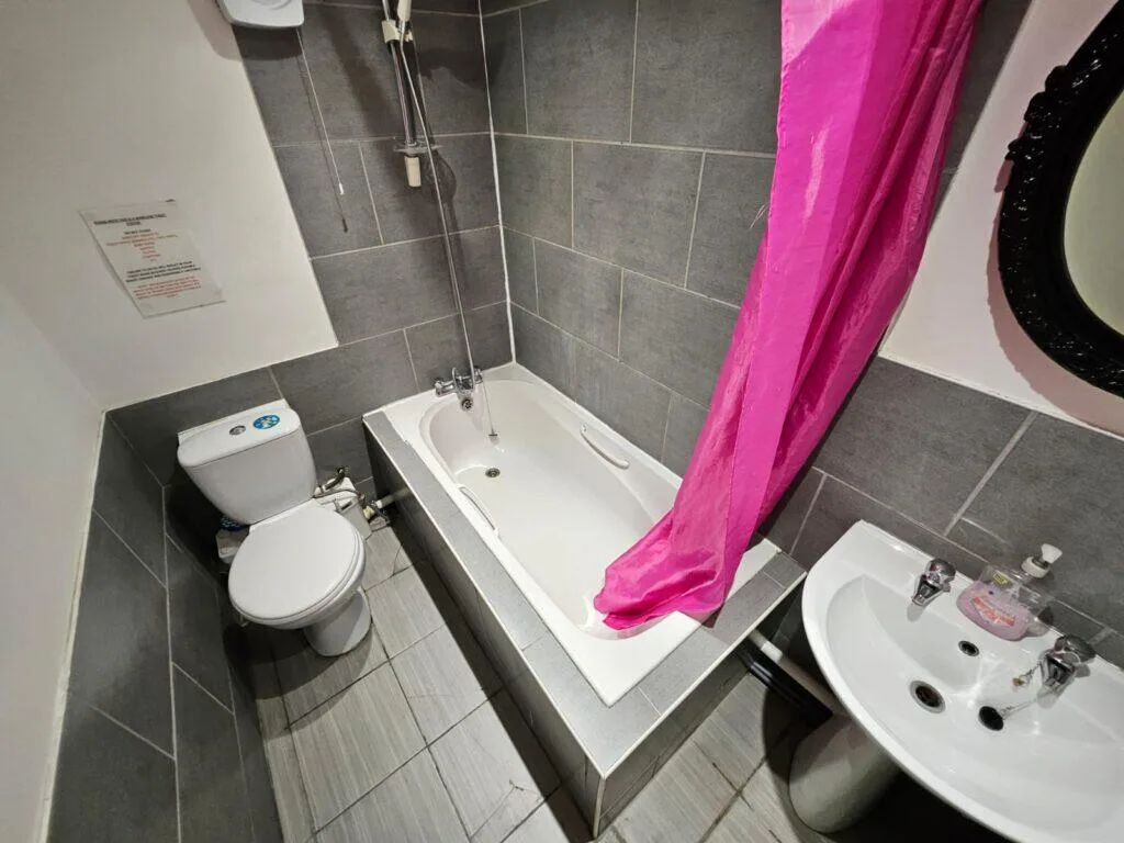 4 bedroom terraced house for rent