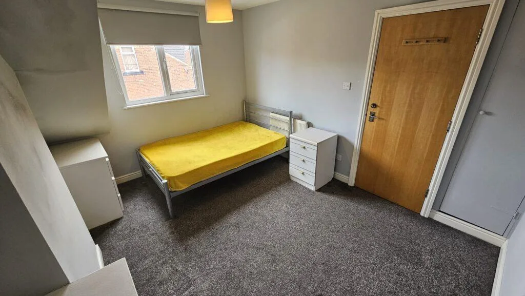 4 bedroom terraced house for rent