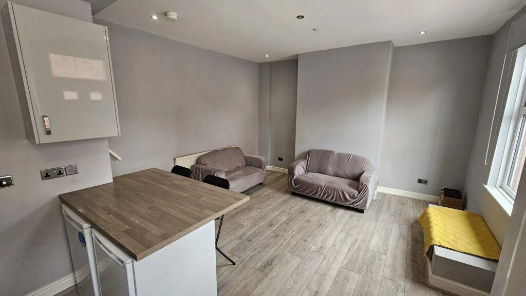 4 bedroom terraced house for rent