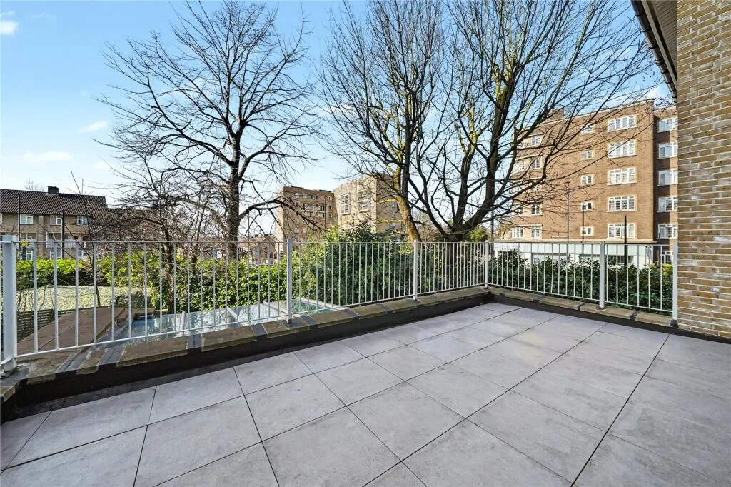 4 bedroom terraced house for rent