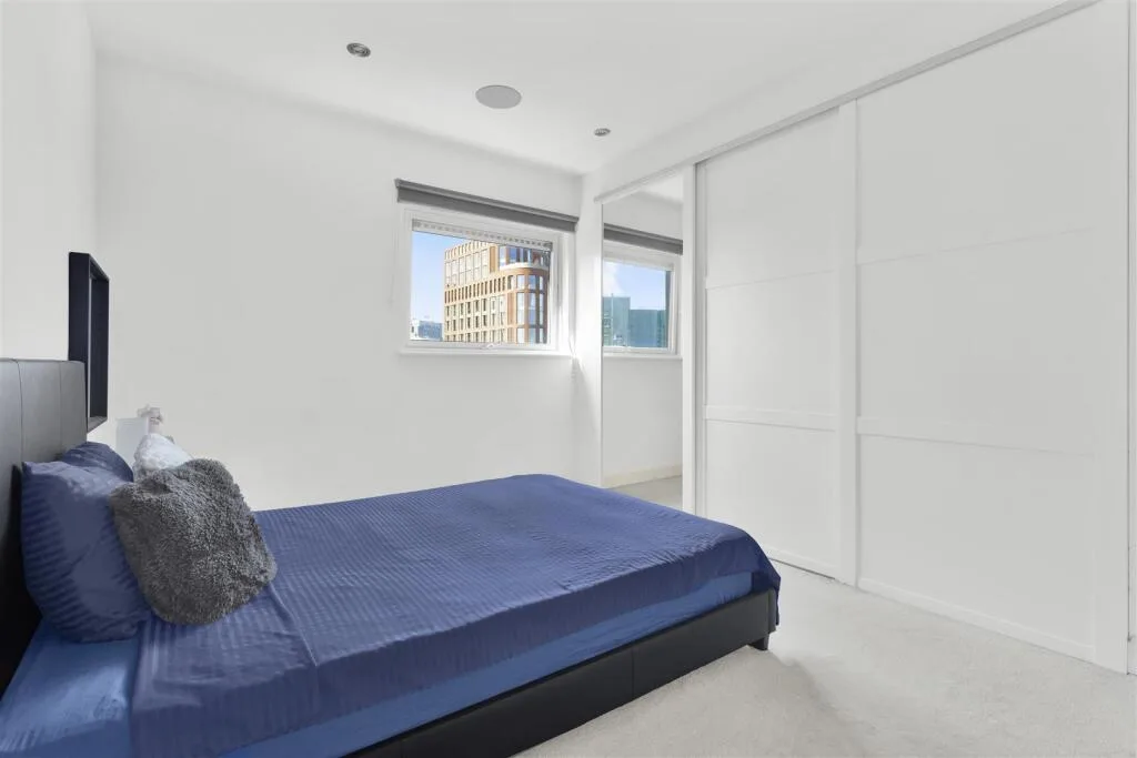 2 bedroom penthouse for rent