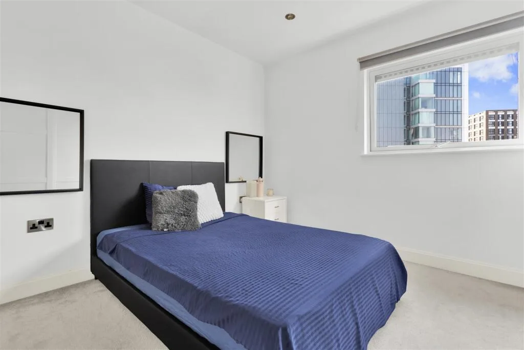 2 bedroom penthouse for rent