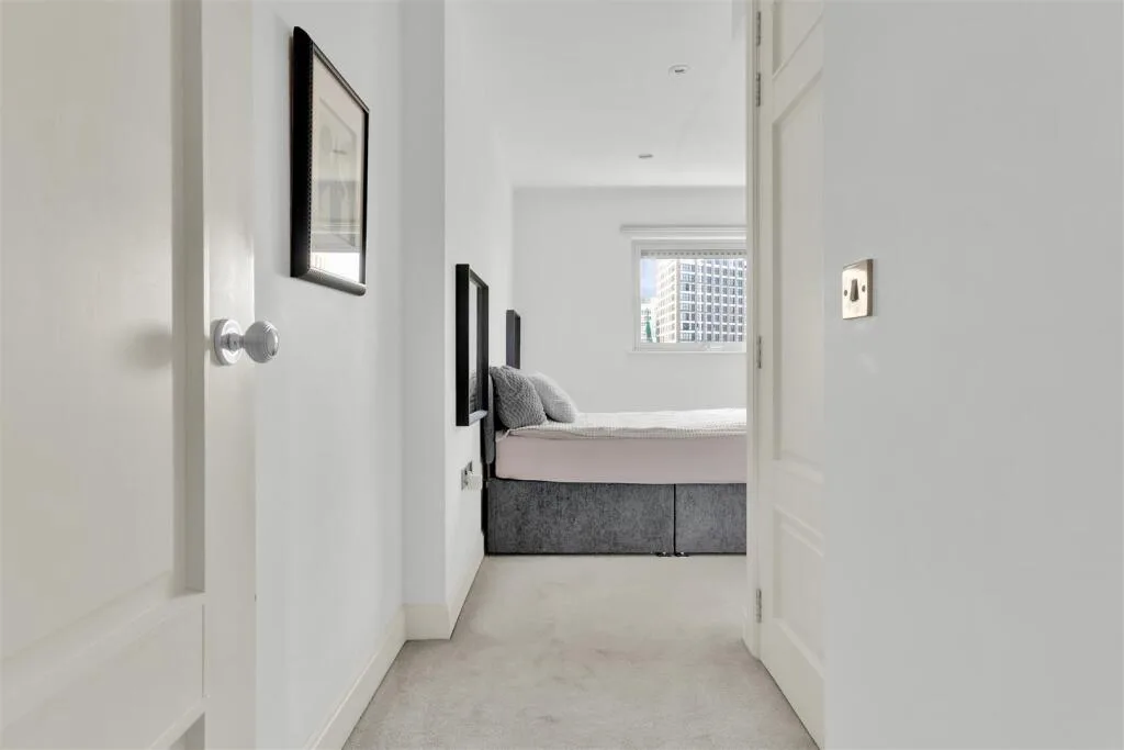 2 bedroom penthouse for rent