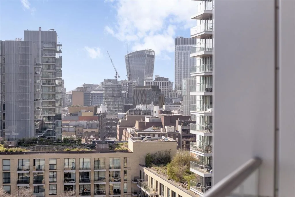 2 bedroom penthouse for rent