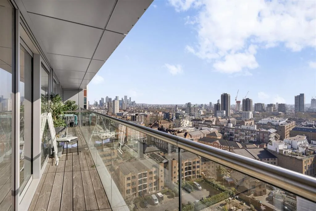 2 bedroom penthouse for rent