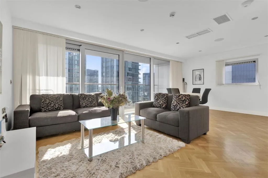 2 bedroom penthouse for rent