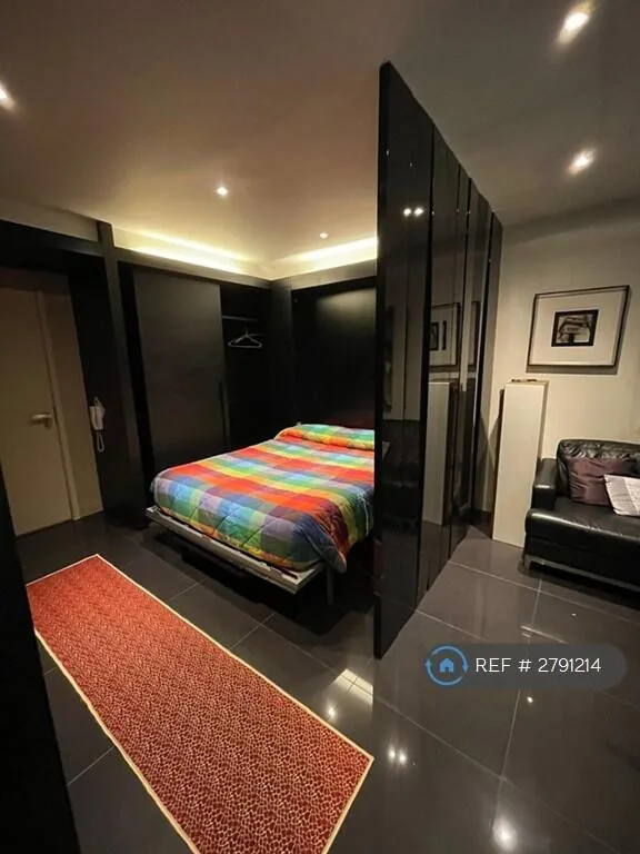 Studio flat for rent