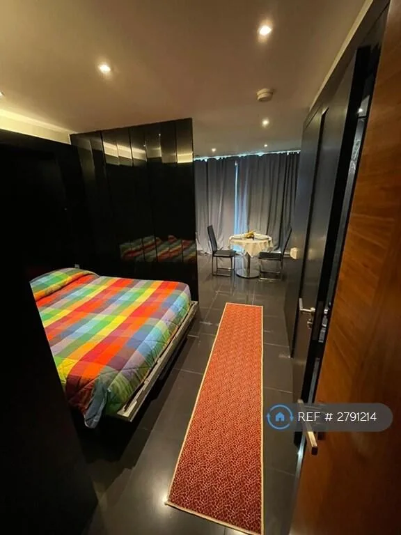 Studio flat for rent