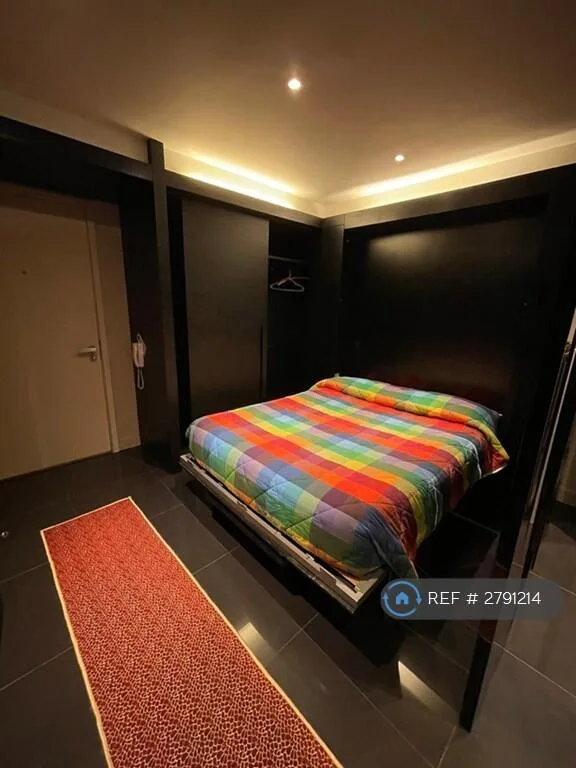 Studio flat for rent