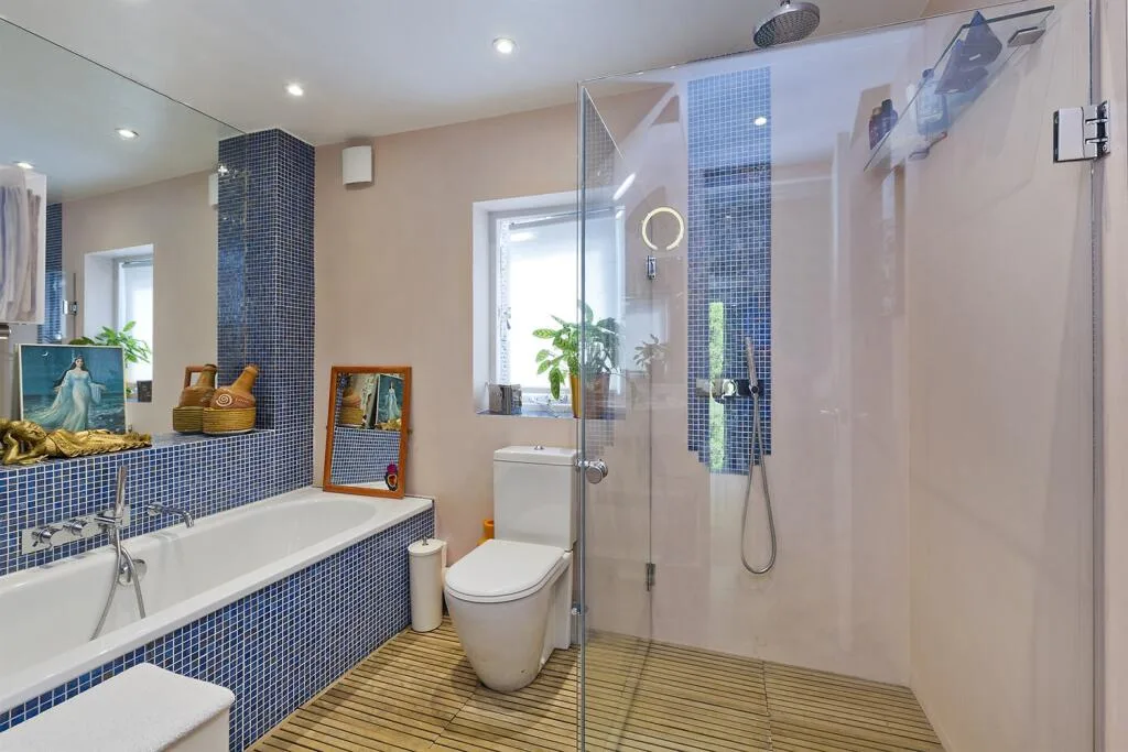 2 bedroom detached house for rent