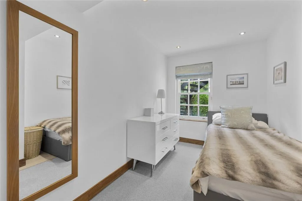 5 bedroom house for rent