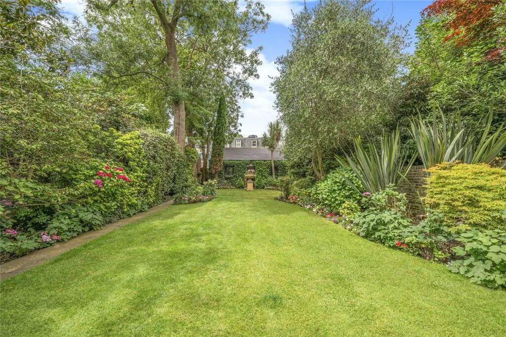 5 bedroom house for rent