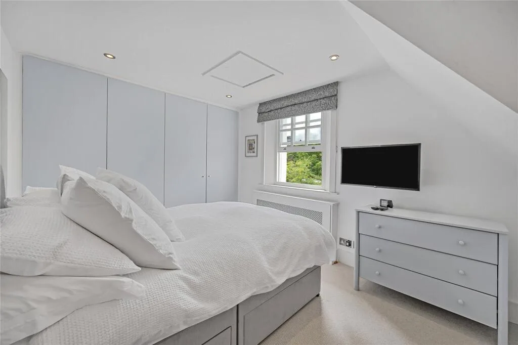 5 bedroom house for rent