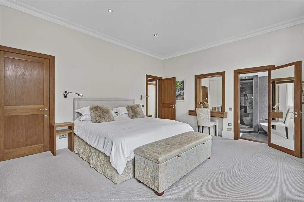 5 bedroom house for rent