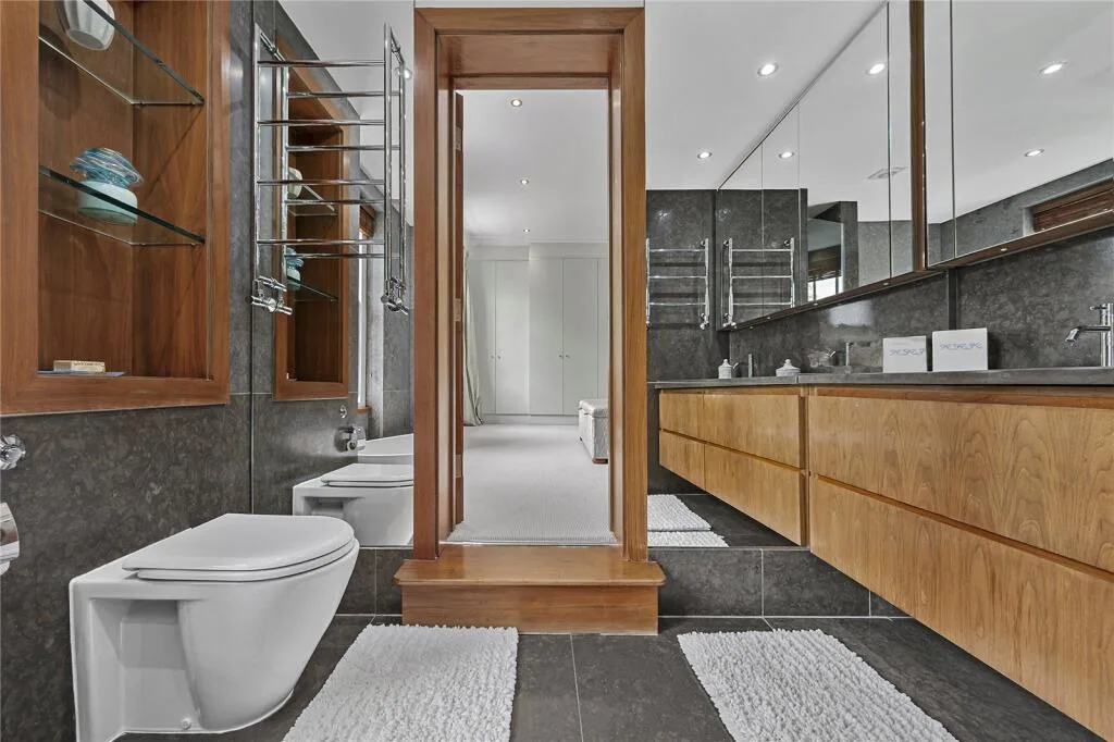5 bedroom house for rent